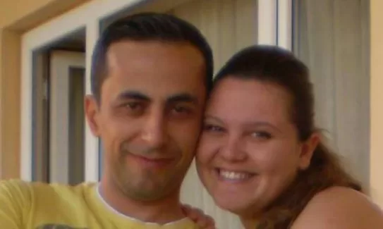 Şehit astsubayın baba evine ateş düştü