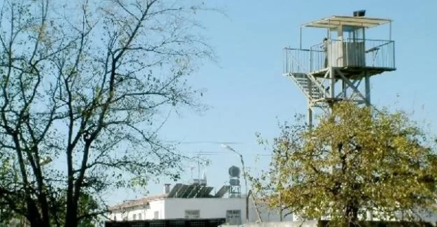 Cezaevi bahçesinde silahla vuruldu!