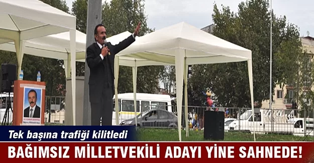 Boş meydanda tek kişilik miting