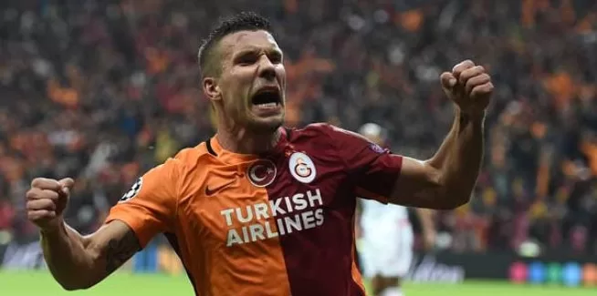 Podolski'den ironi!