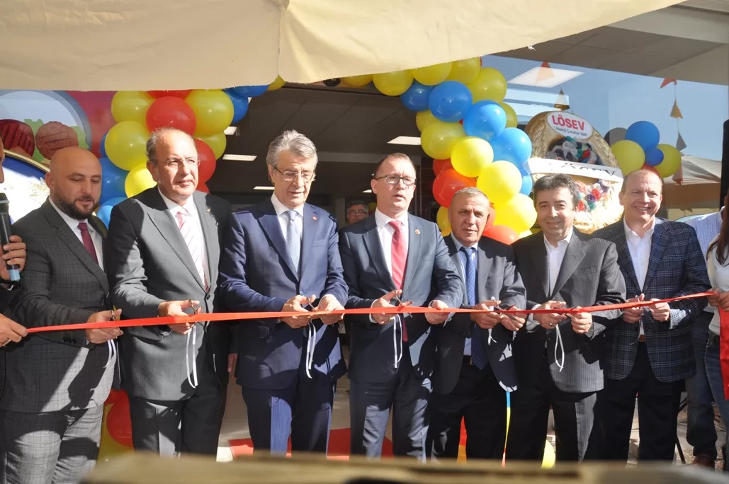 Özhan samimiyeti şimdi Balat’ta