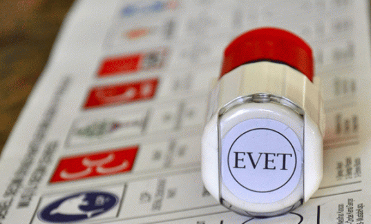 Belediye başkanı mührü basılmış pusula paylaştı!