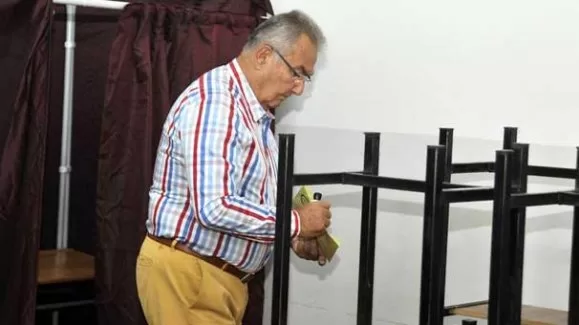 Deniz Baykal pusulayı zarfa koymayı unutunca...