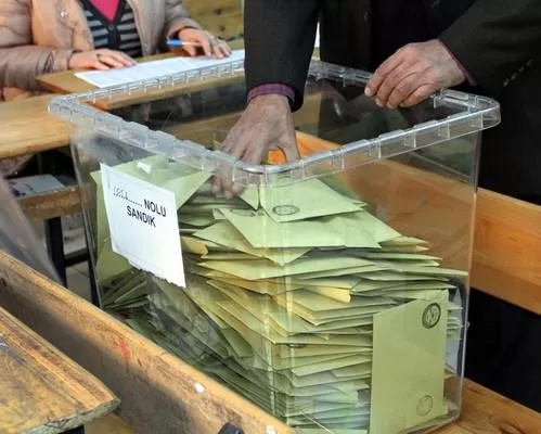 Bursa'da sandıklar kapandı oylar sayılmaya başlandı