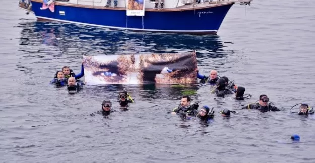 Mavi gözler denizde açıldı