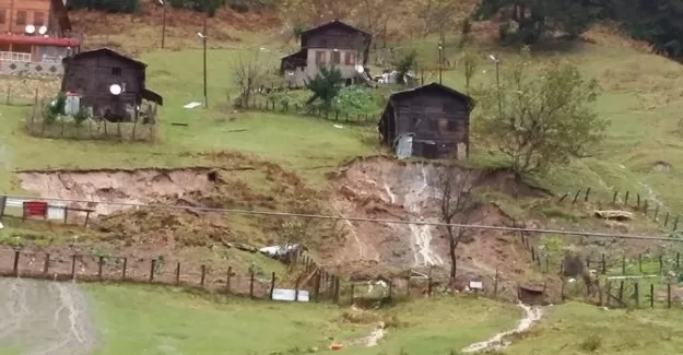 Turizm cennetini fırtına ve sel vurdu
