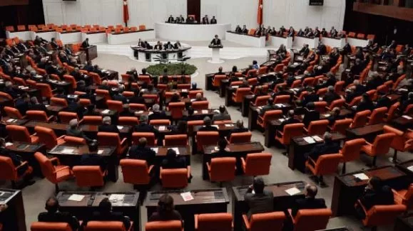 Meclis'te tuhaf notlar