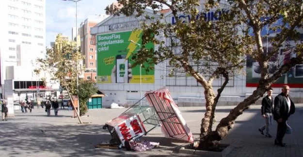 Bursa'da lodos vatandaşlara zor anlar yaşattı