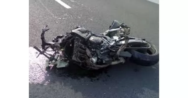 Bursa'da otomobil ile motosikletin çarpıştı 1 ölü