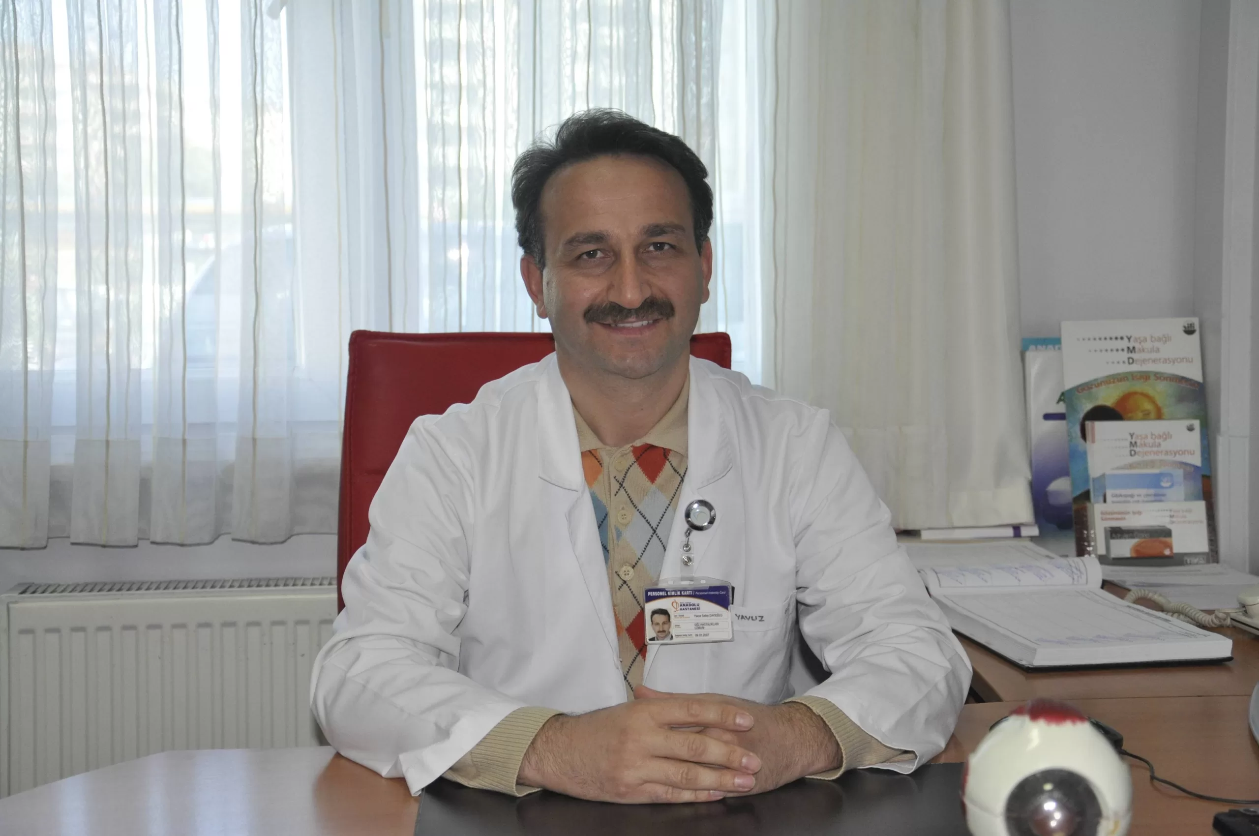 "Genç ve etkileyici göz çevresine sahip olmak mümkün"