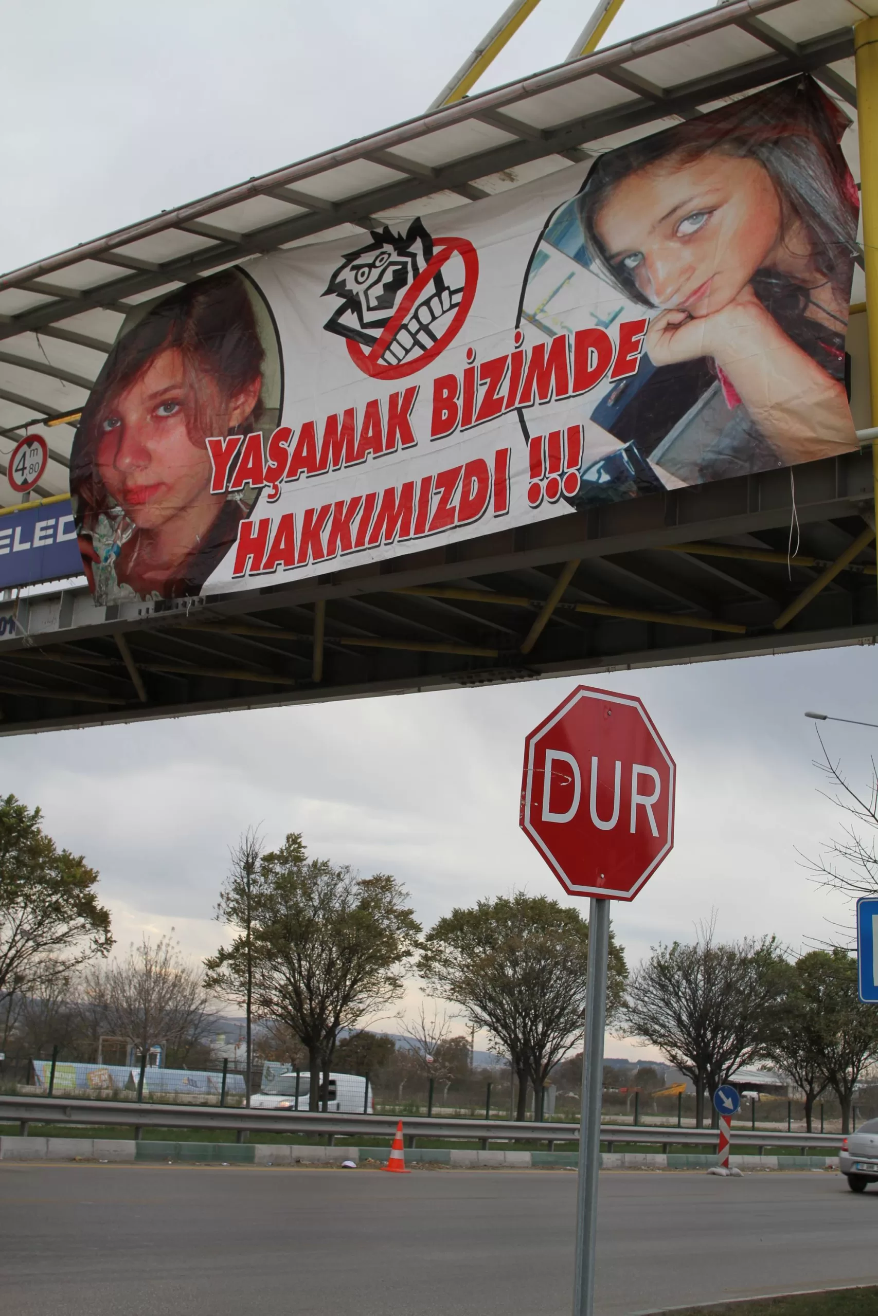 Okul yolunda can vermişlerdi...