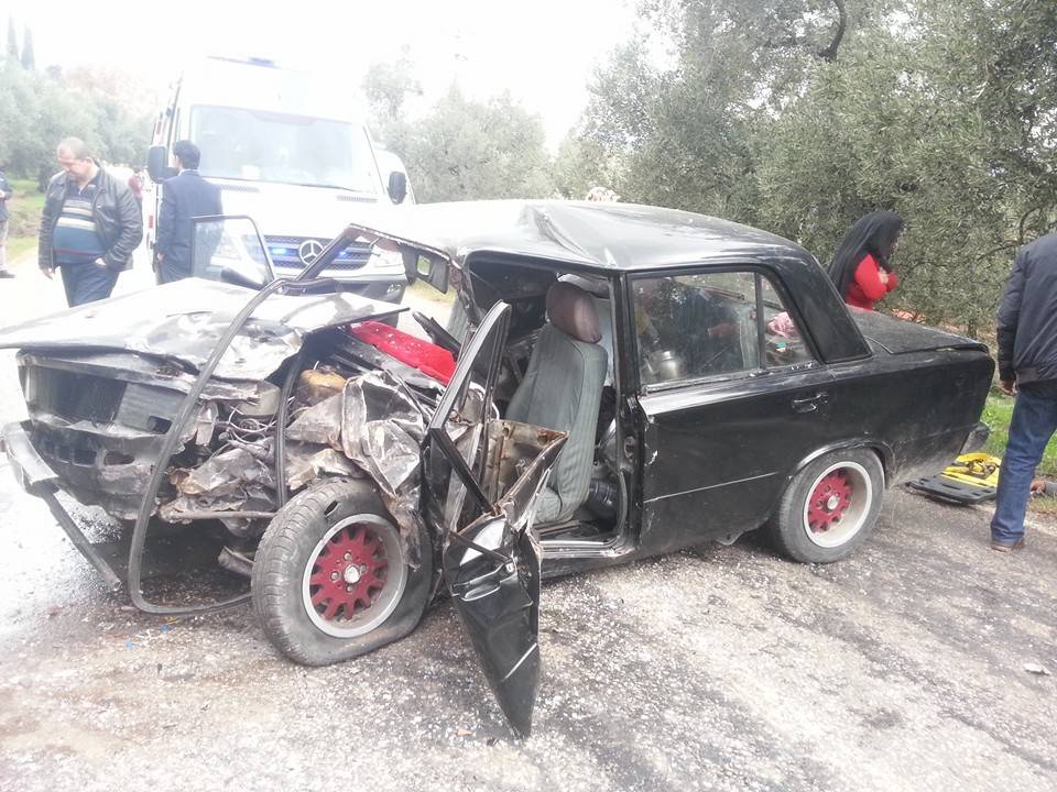 Bursa'da kaza yerinde can pazarı!