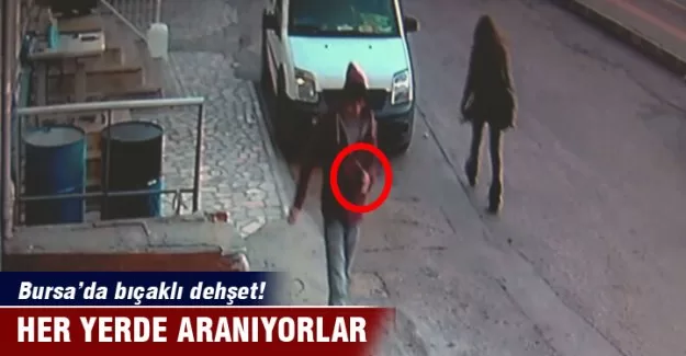 Bıçakla tehdit edip soyguna devam ettiler