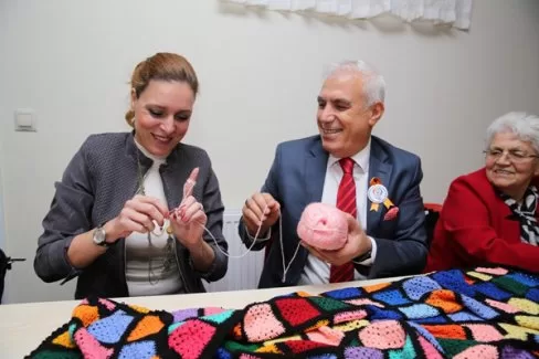 Başkan Bozbey’den ‘Kır çiçekleri’ne destek