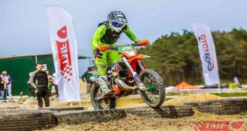 İZMOK Süper Enduro Şampiyonası'ndan kupalarla döndü