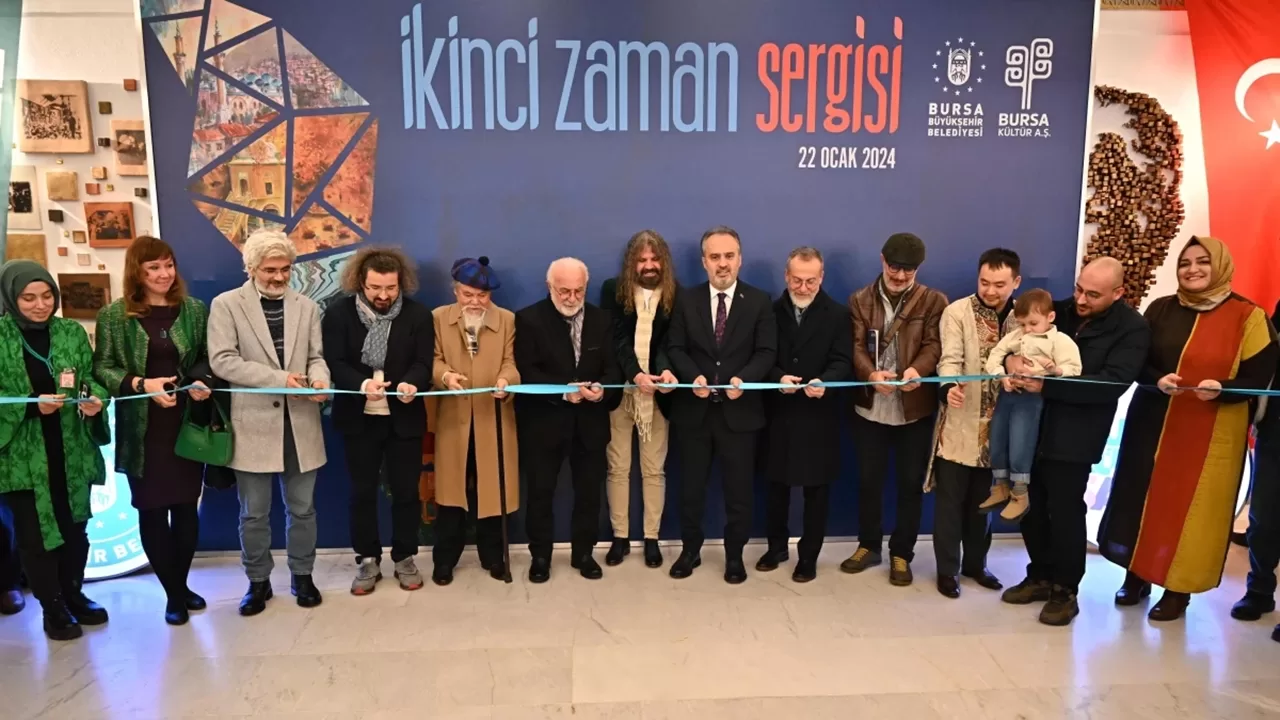 Bursa Büyükşehir Belediyesi İkinci Zaman Sergisi Sanat Severlerle Buluştu