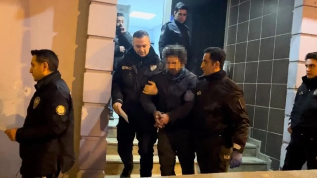 Bursa'da Tarihi Eser Kaçakçısı Kıskıvrak Yakalandı