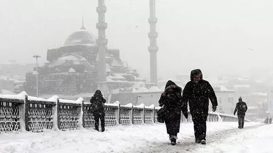 İstanbul'da Kar Yağışı Yarında Devam Edecek