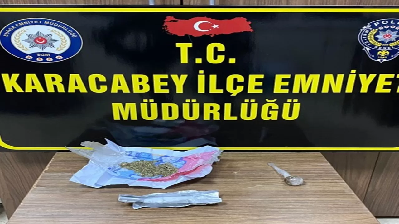 Bursa'da Hırsızlık Zanlısı Çaldığı Araçla Yakalandı