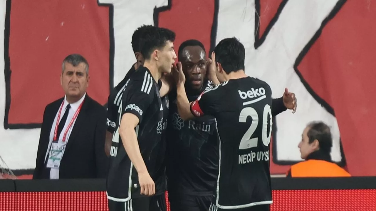 Antalya'da Muleka Şovuyla Beşiktaş Çeyrek Finale Yükseldi
