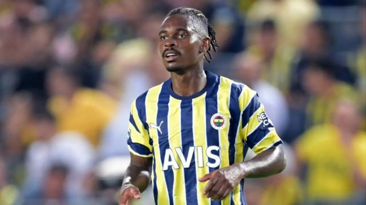 Fenerbahçe Lincoln Henrique İle Yollarını Ayırdı