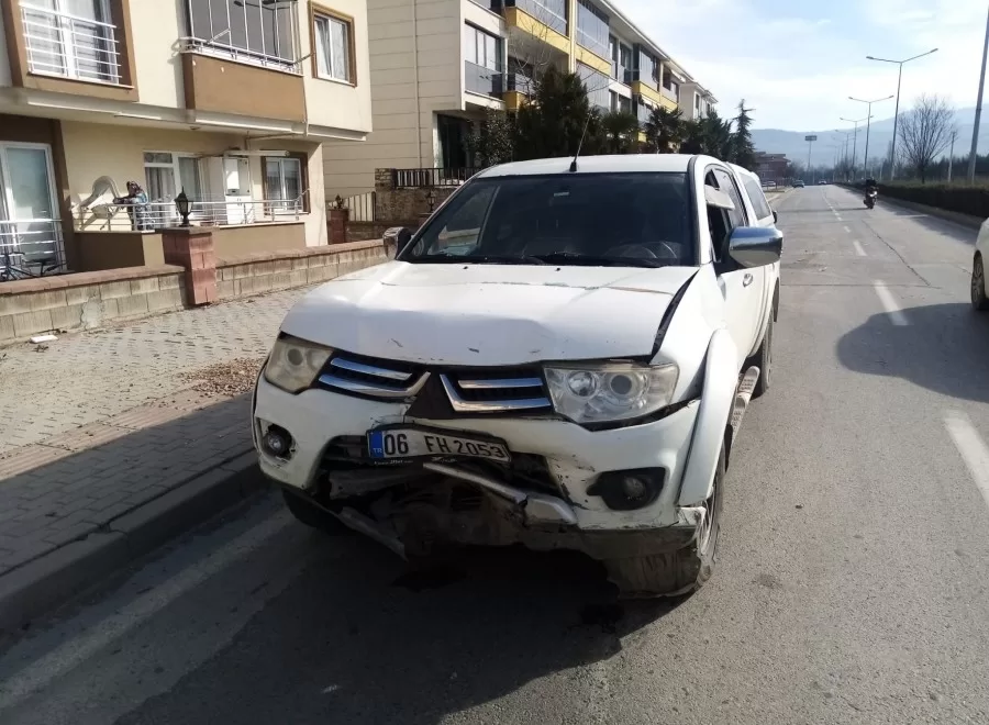 Bursa'da Ehliyet Sınavındaki Sürücüye Kamyonet Çarptı
