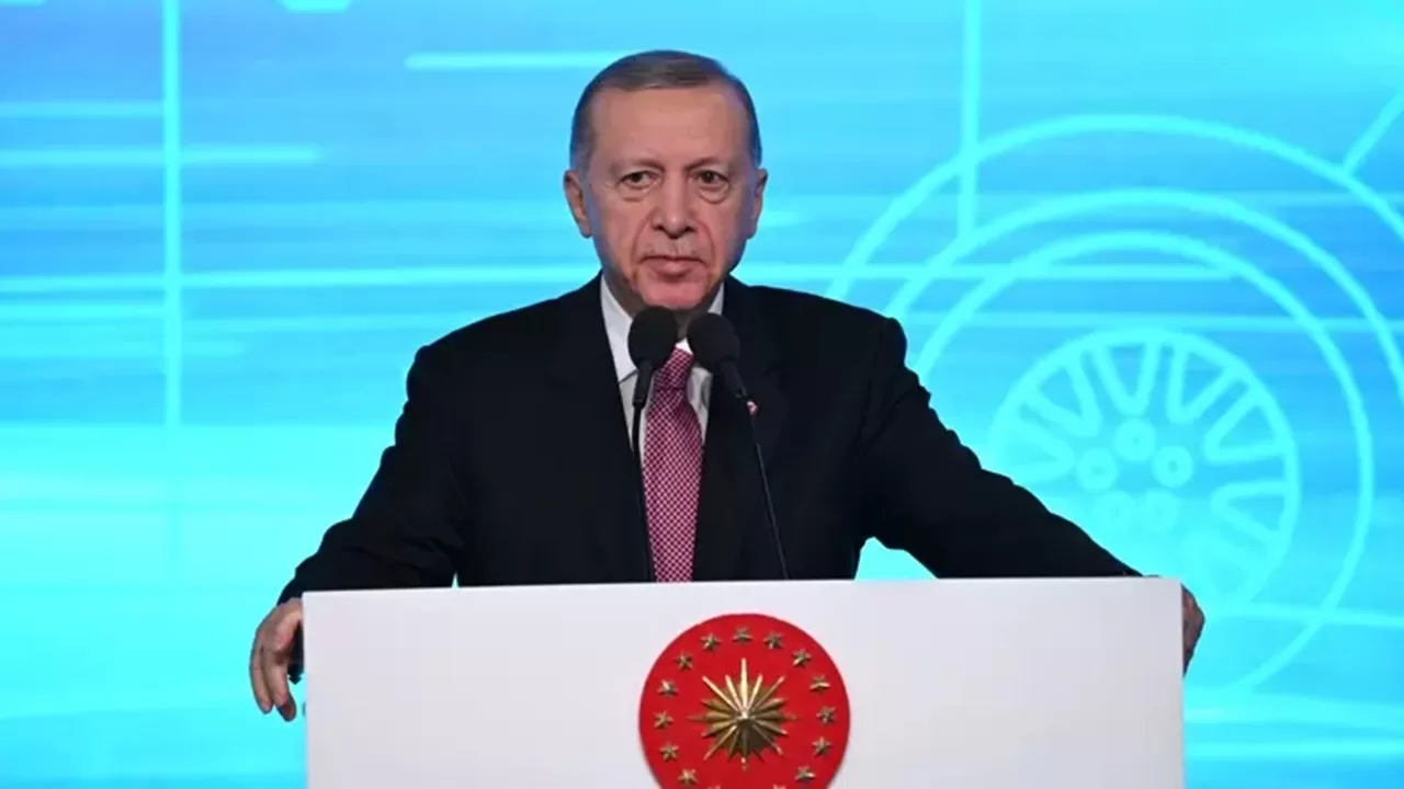 Erdoğan'dan Saldırıya Sert Tepki: "Demokrasimize Gölge Düşüremeyecekler"