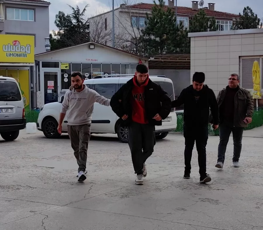 Bursa'da Market Sahibini Bıçakladılar