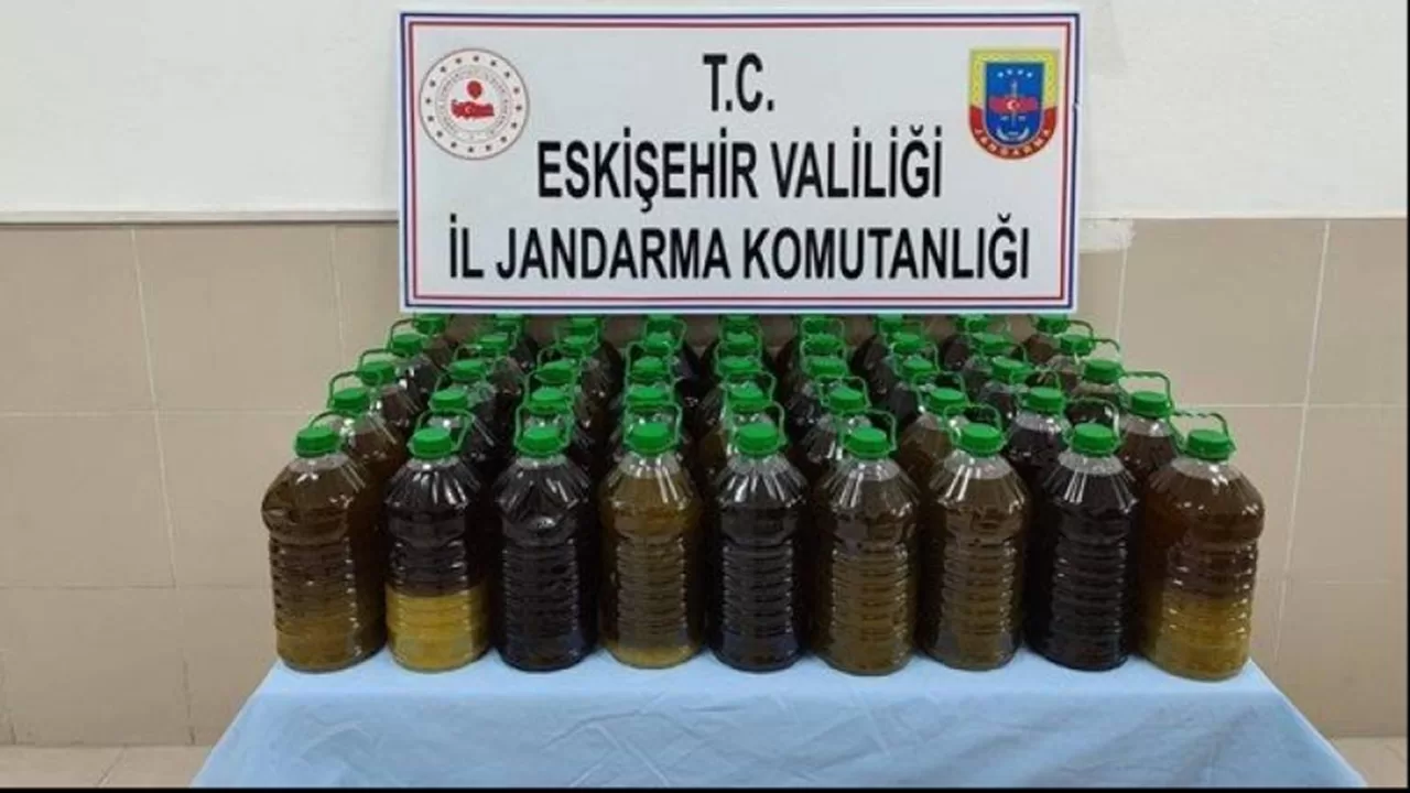 Eskişehir'de Sahte Zeytinyağı Operasyonu: 250 Litre Ele Geçirildi