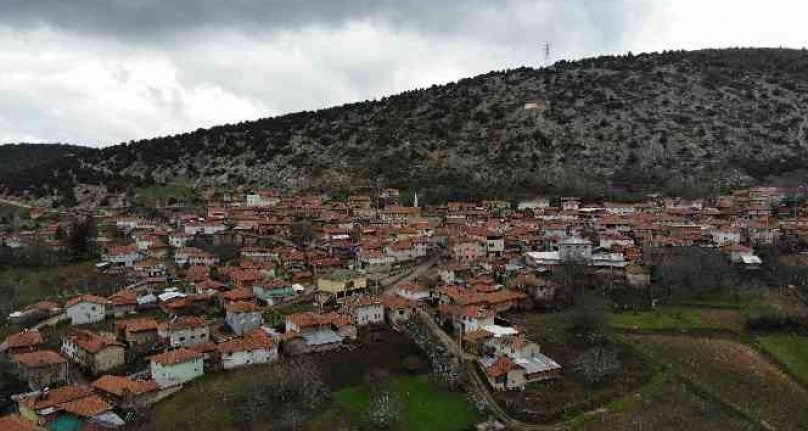 Bursa'da köye kurdukları müzeyle tarihlerini tanıtıyorlar