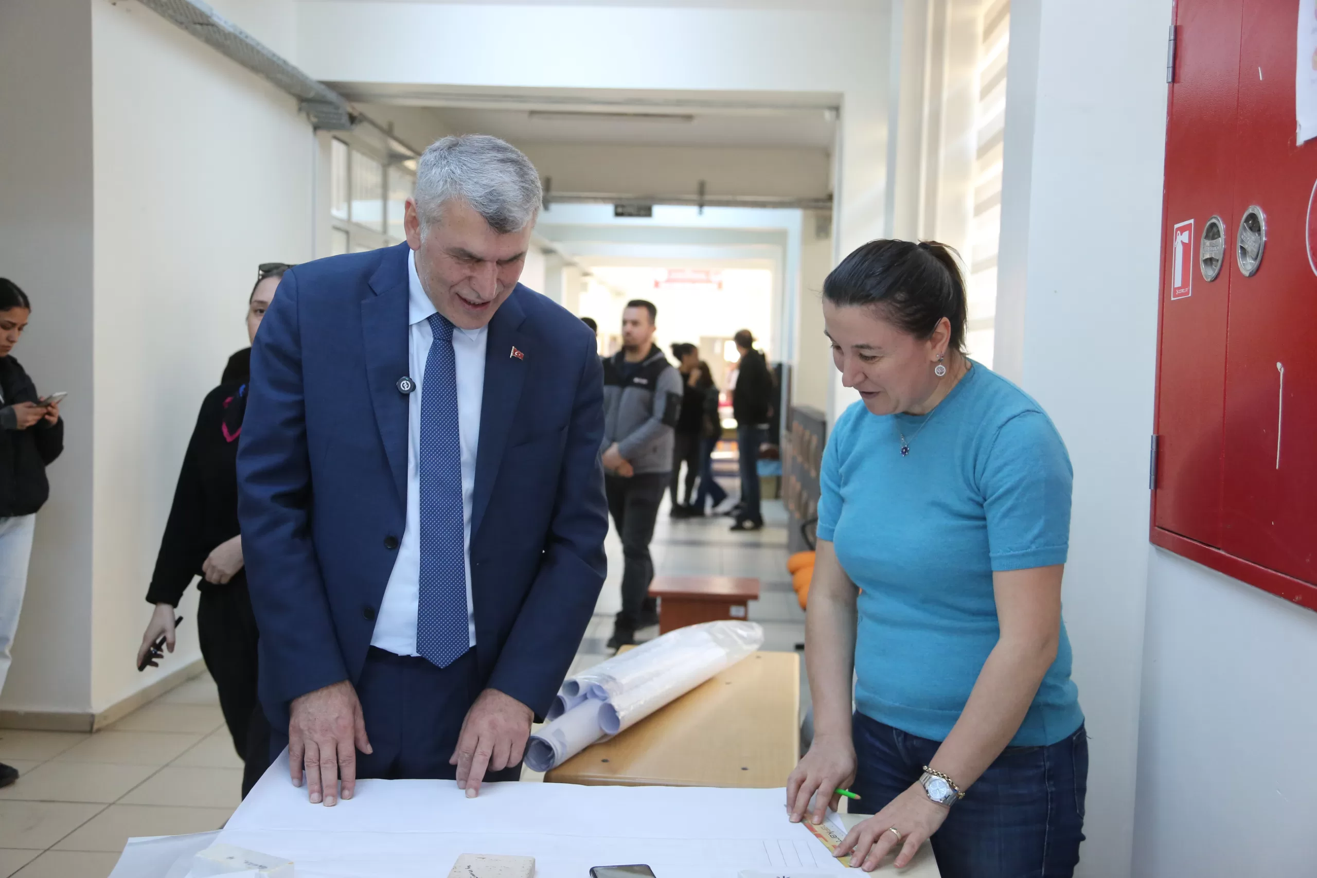 AK Parti Maltepe Belediye Başkan Adayı Kadem Ekşi’den, Halk Eğitimi Merkezi’ne ziyaret