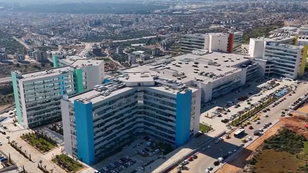 Antalya Şehir Hastanesi Bugün Açılıyor