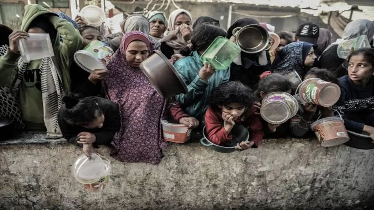 Gazze'de Açlık ve Susuzluktan Ölenlerin Sayısı 25 Oldu