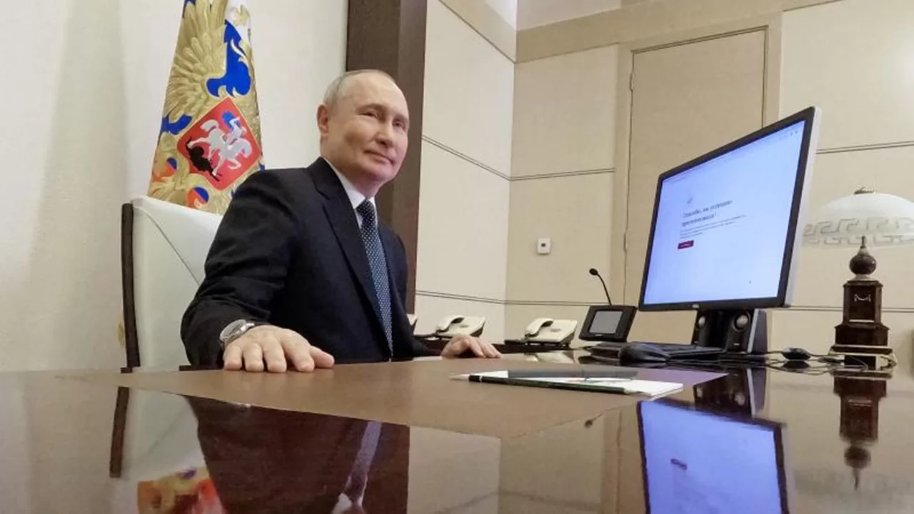 Rusya'da Devlet Başkanlığı Seçimlerine Putin Oy Kullandı