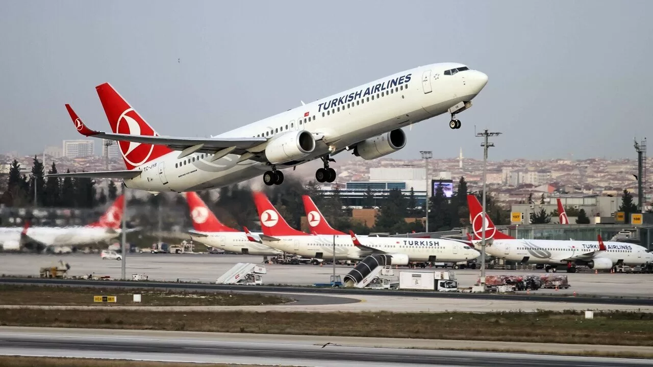 Türk Hava Yolları'ndan Bayram Müjdesi: 65 Yaş Üstü Vatandaşlara Özel İndirim Kampanyası!