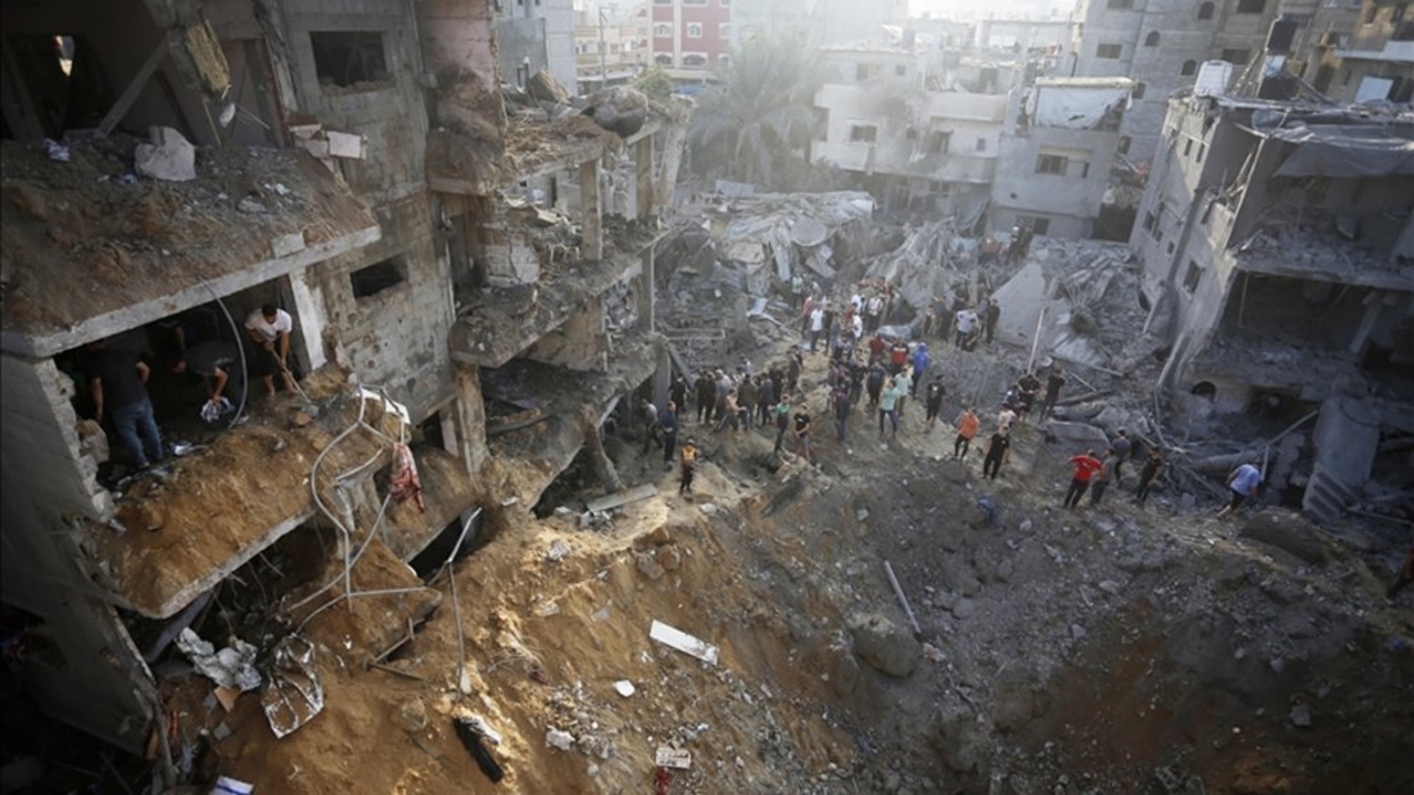 İsrail Saldırılarında 5 Bin 826 Öğrenci Hayatını Kaybetti
