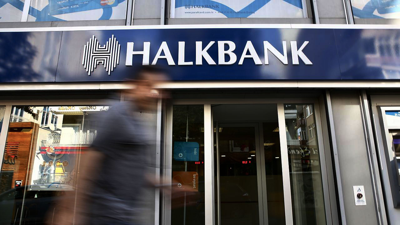 30.000 TL ödemeli emekli paketi! Halkbank'ın emekliler yılı bombası
