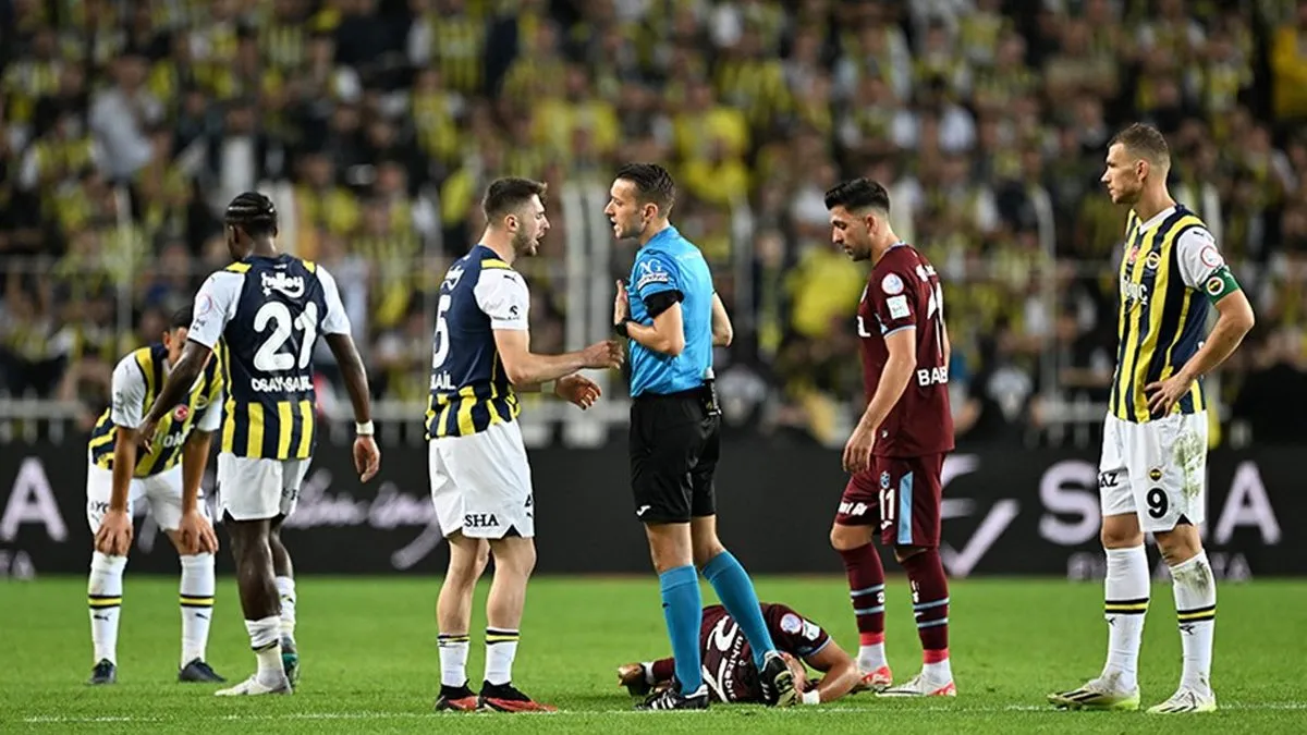 PFDK Fenerbahçeli futbolculara ceza yağdırdı! Ali Koç ligden çekilme kararını yeniden gözden geçirecek