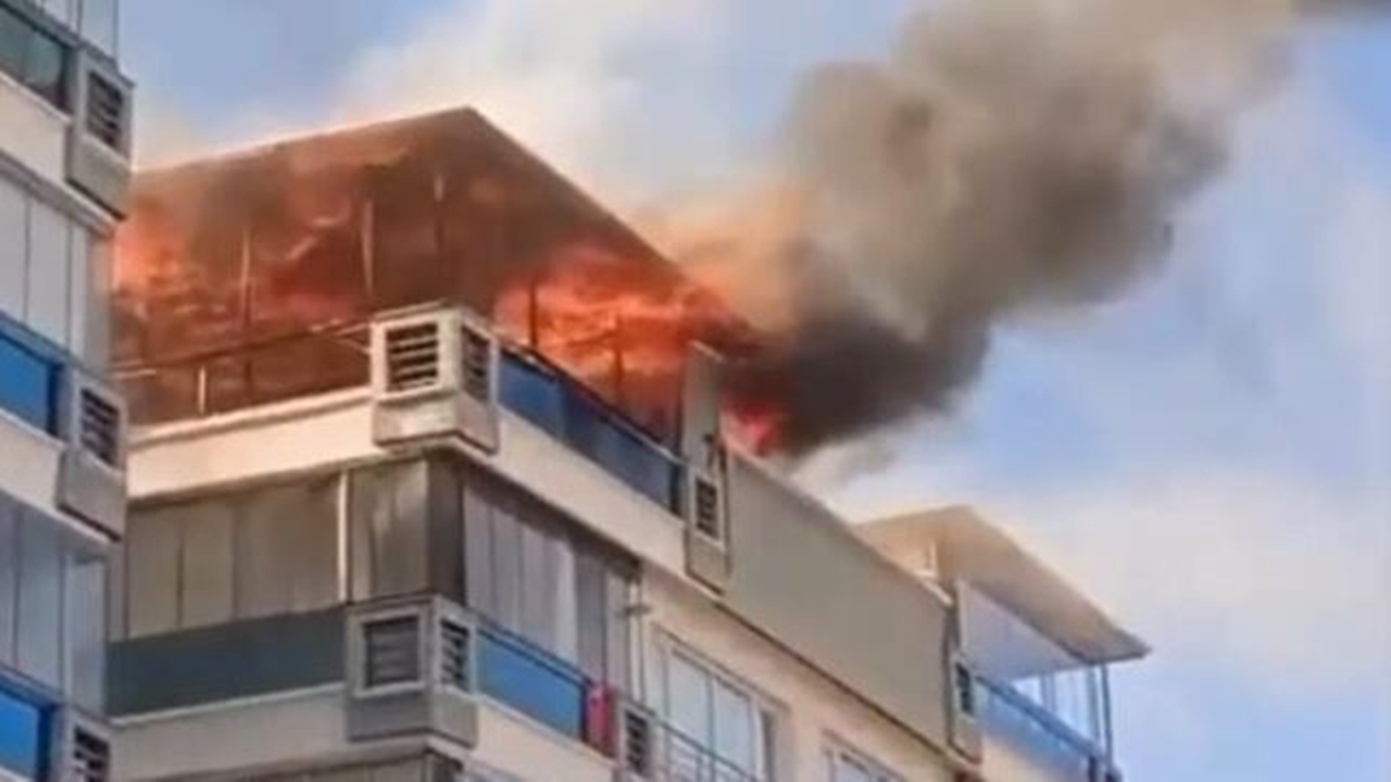 Ankara'da 7 Katlı Binada Yangın Çıktı