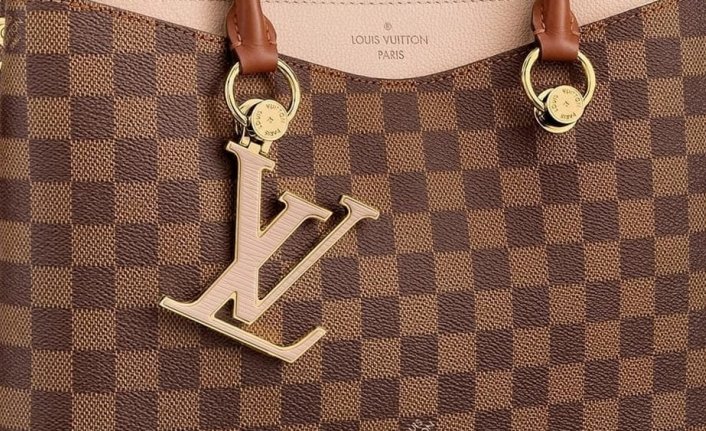 Louis Vuitton'a izinsiz veri toplama suçlaması!