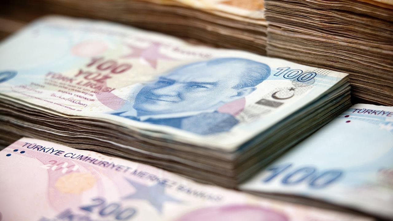 Çalışan Anne ve Babalara Bankalardan Destek! 50.000 TL'ye Kadar 3 Bankadan Nakit Hazırlandı!