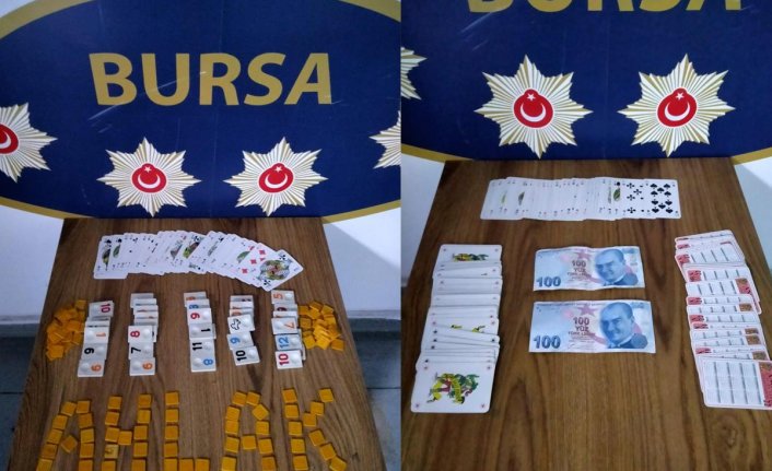 Bursa'da kumarbazlara suçüstü baskın!