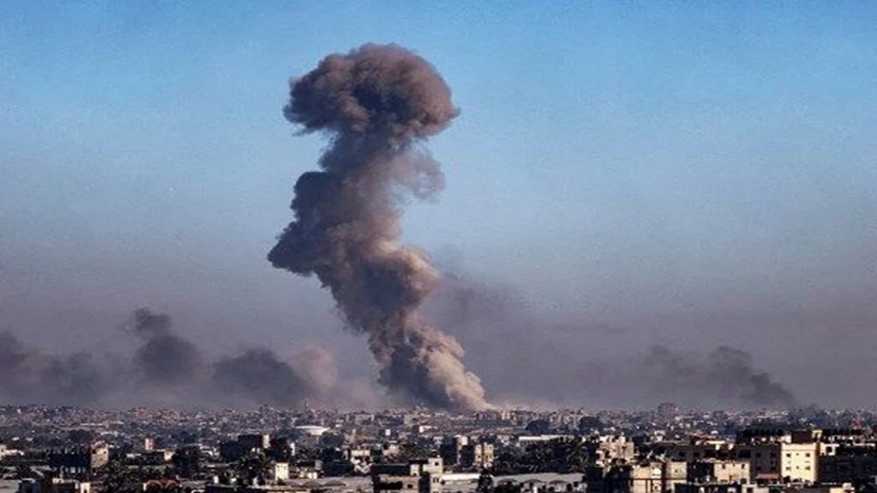 İsrail Gazze'deki Okula Topçu Saldırısı Düzenledi