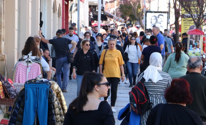 Çarşı ve pazarda Bulgar turist bereketi! Adım atacak yer kalmadı