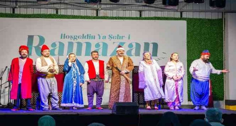 Bursa’da ramazan geceleri tiyatroyla renklendi