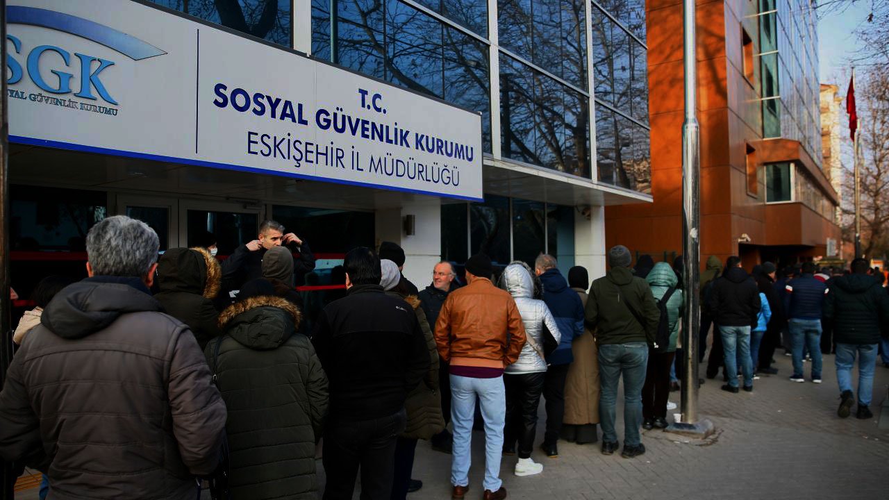 Bayramdan Sonrası Düğmeye Basıldı! Tüm Türkiye'de Geçerli! Emeklilere Bedava Oldu