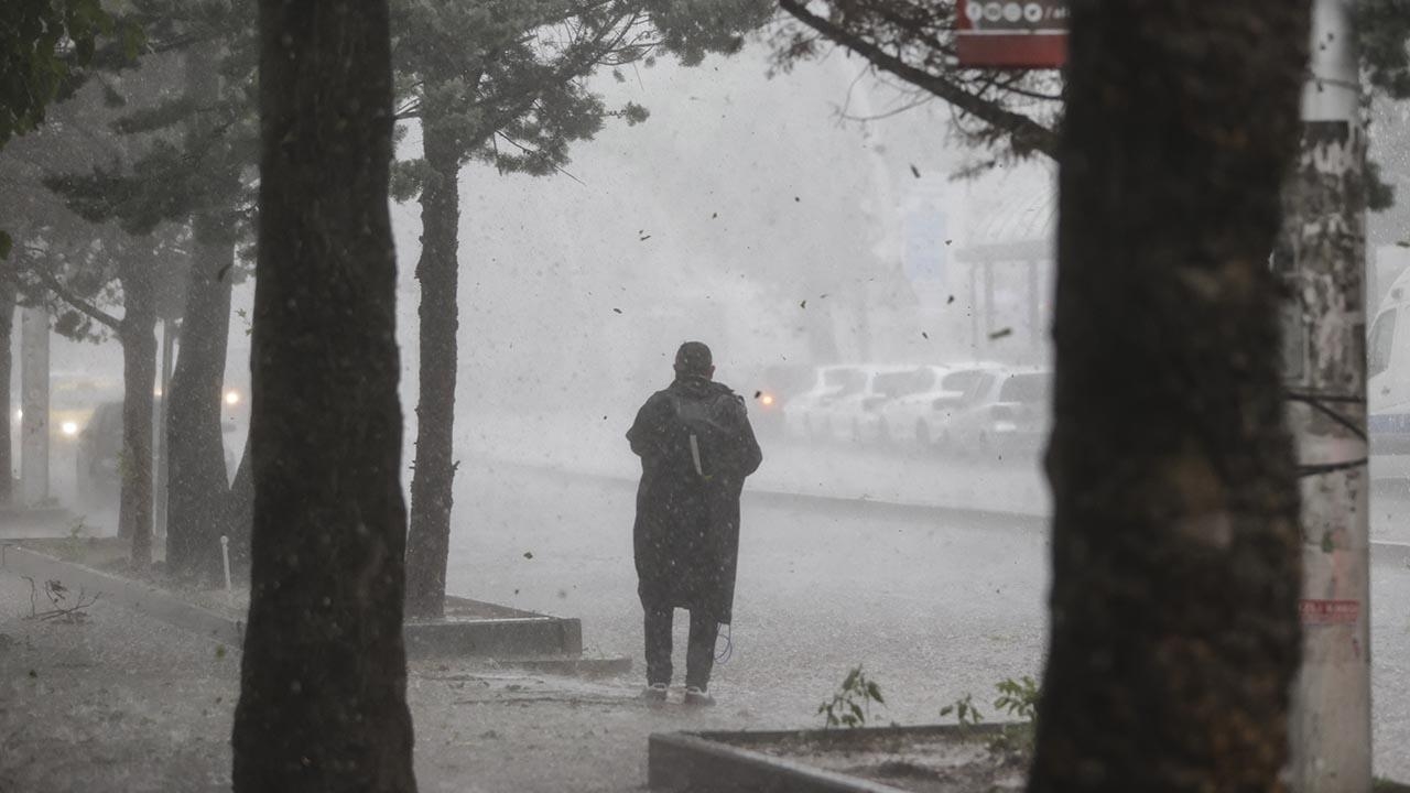Ankara Kuvvetli Sağanak ve Fırtına Etkisinde
