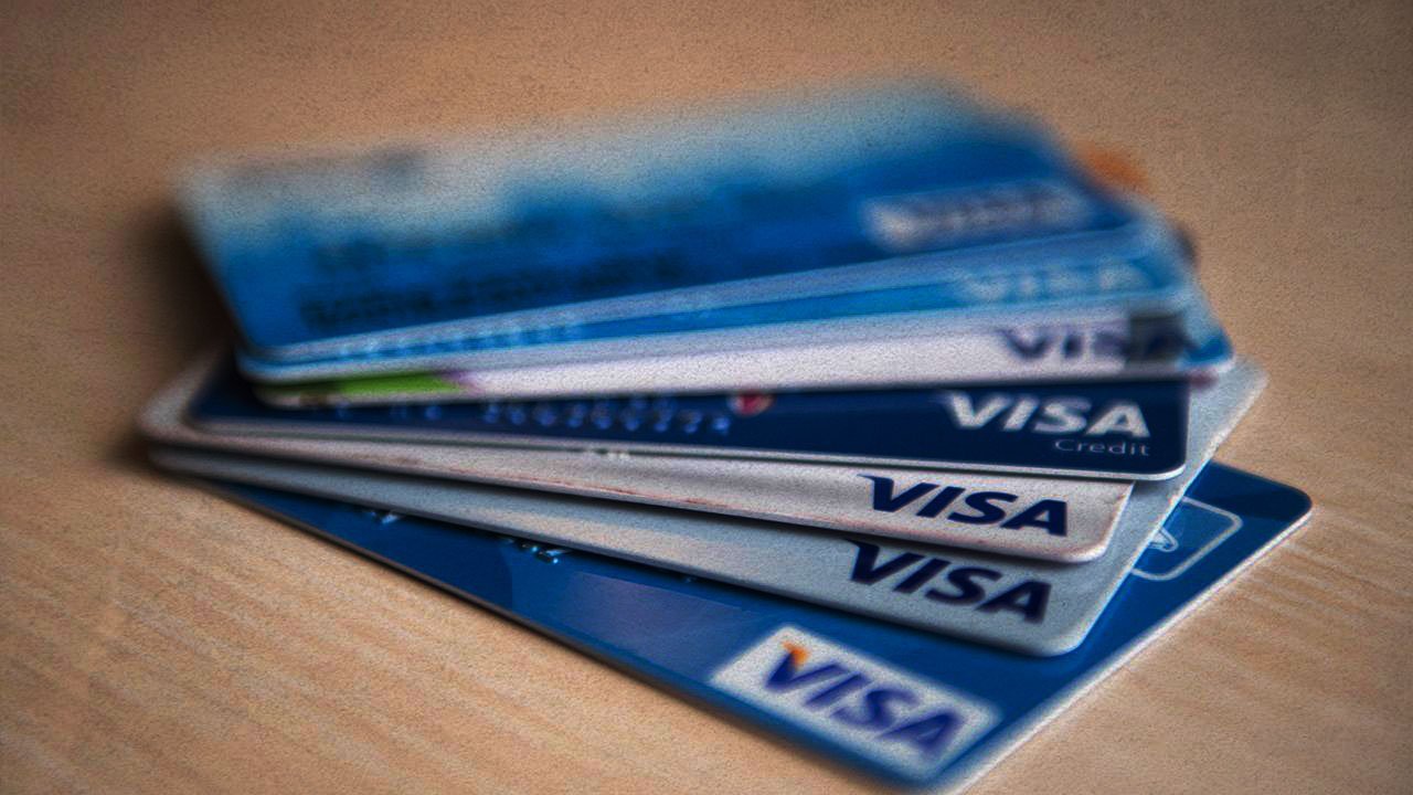 Kredi kartı kullanan milyonlar dikkat: BDDK'dan bankalara kredi kartı talimatı geldi! Bundan sonra limitler...