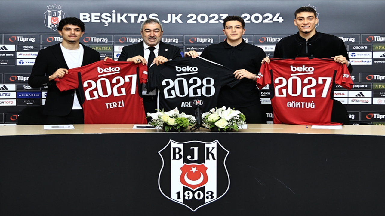 Beşiktaş 3 Oyuncu İle Sözleşme Uzattı
