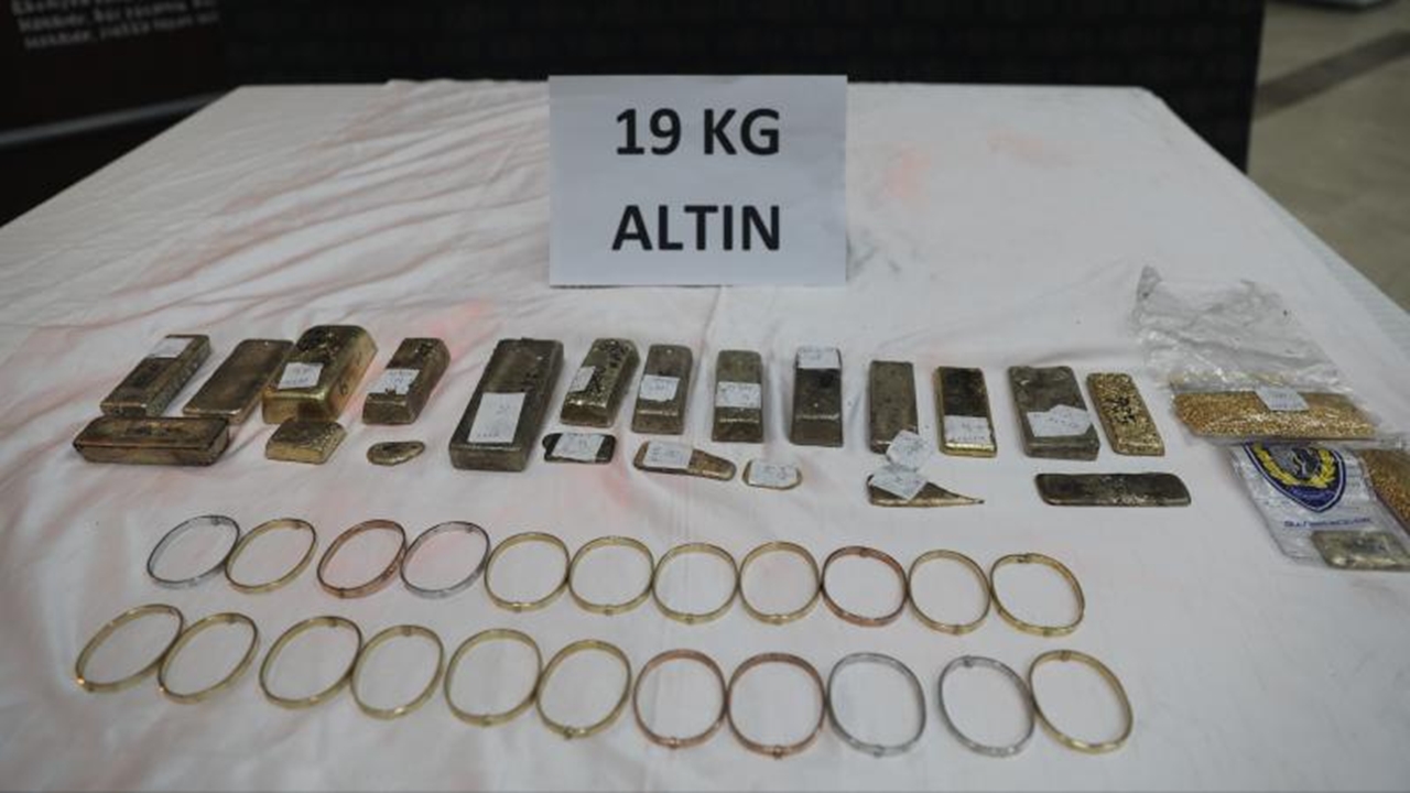Kapıkule'de Dev Gümrük Operasyonu: 19 Kilo Altın Ele Geçirildi